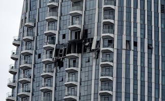 Dron se impacta contra edificio en Dubai y provoca incendio; no se reportan personas heridas