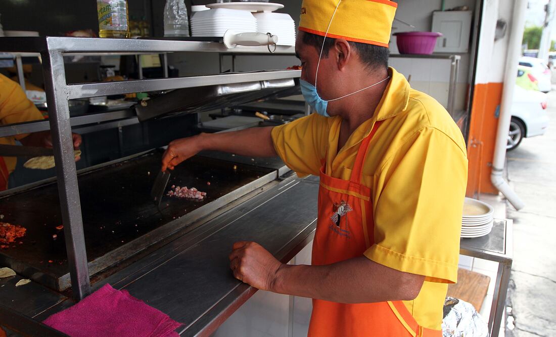 Según un abogado, al agresor de la taquería La Guelaguetza se le podrían imponer seis meses de prisión conmutables con una fianza no mayor a $3 mil (ARCHIVO EL UNIVERSAL)