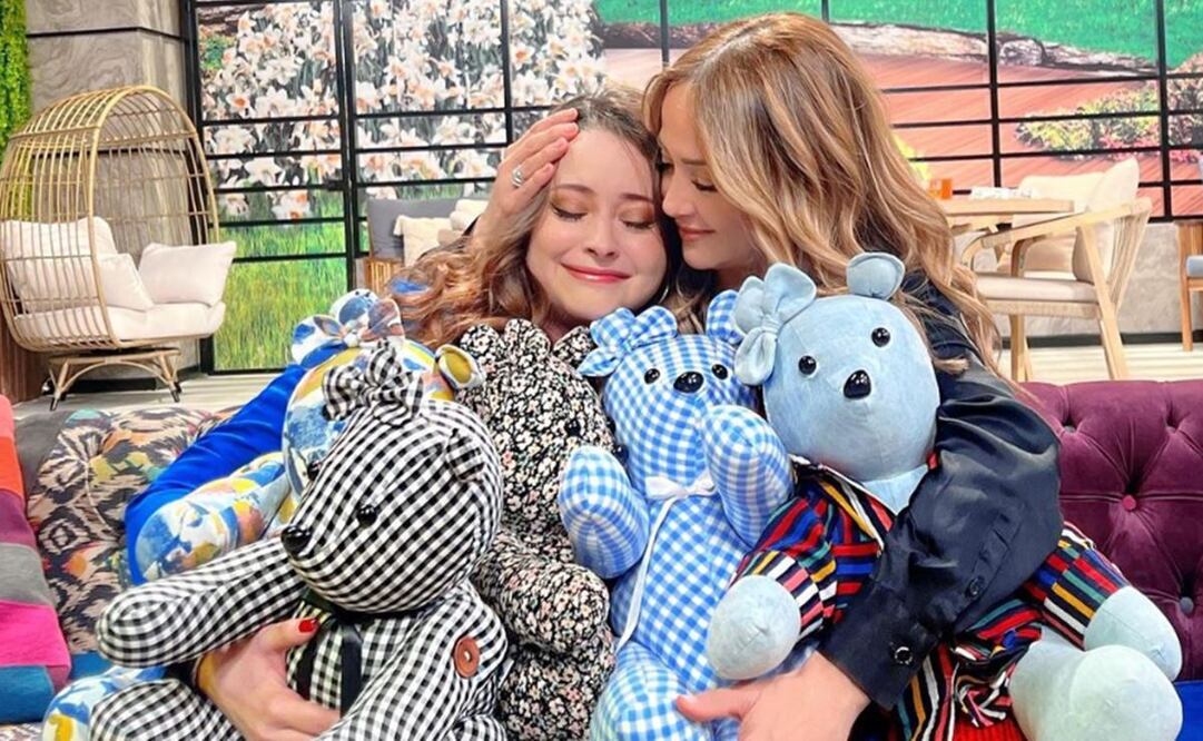 Andrea Legarreta recibe emotivo regalo de su sobrina en "Hoy".