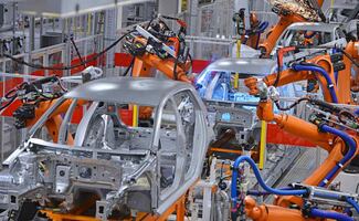 Producción de autopartes crece 10% de enero a mayo, dice INA; aumenta fabricación de motores a gasolina
