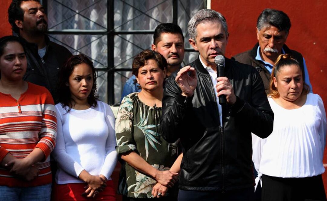 El jefe de Gobierno realizó un recorrido por la colonia Morelos. Carlos Mejía / EL UNIVERSAL