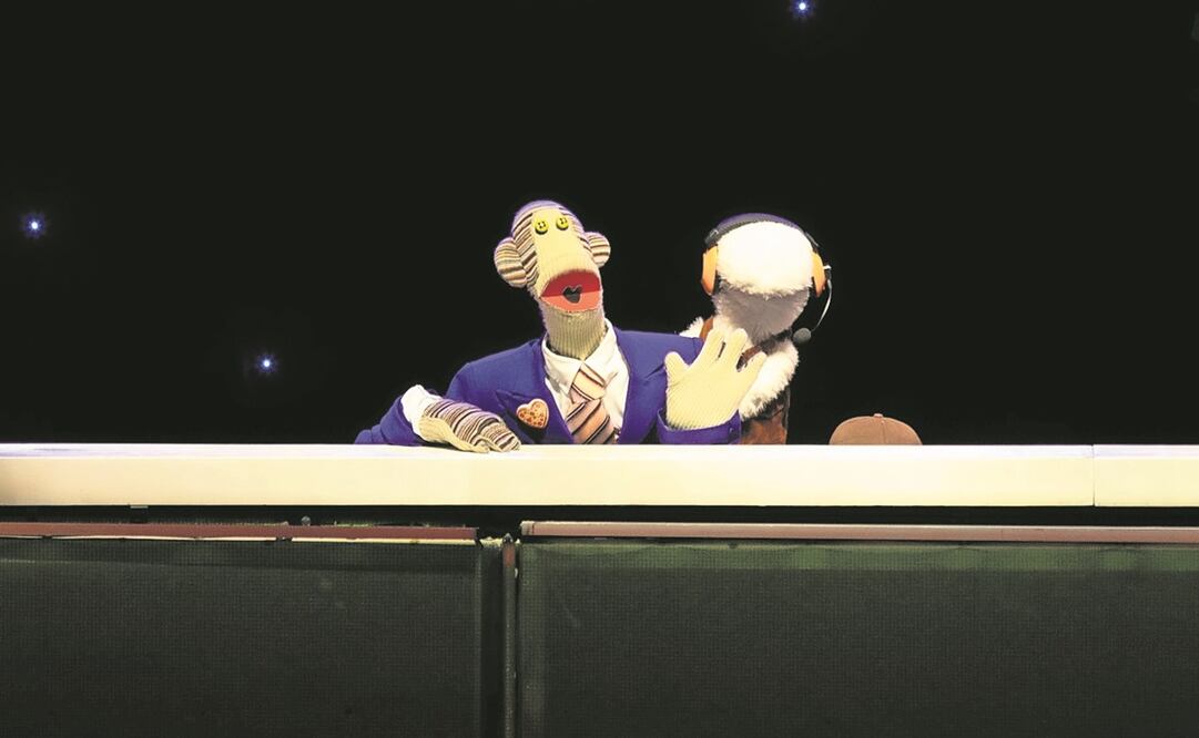 El show, que surgió primero en tv, trata sobre un noticiero cuyo conductor, Tulio Triviño, se encarga de presentar reportajes educativos y con conciencia ambiental. Foto: Clasos