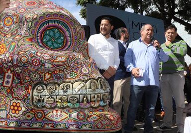 Inauguran exposición Mexicráneos en Paseo de la Reforma 