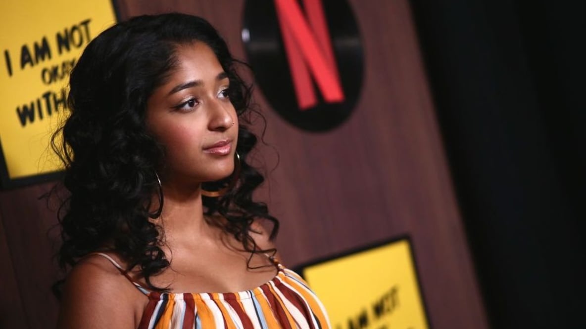 Maitreyi Ramakrishnan, de 18 años, saltó a la fama en la popular serie para adolescentes "Yo nunca", de Netflix.