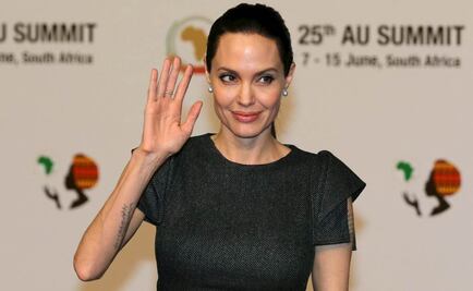 Jolie pide en África apoyo a la mujer