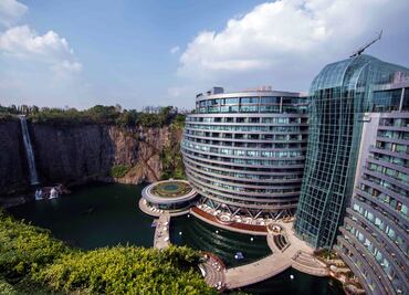 Así es el nuevo hotel de lujo que está dentro de una cantera