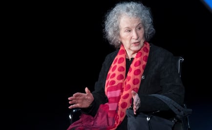 Manuscrito de "The Handmaid's Tale" de Margaret Atwood revela proceso creativo