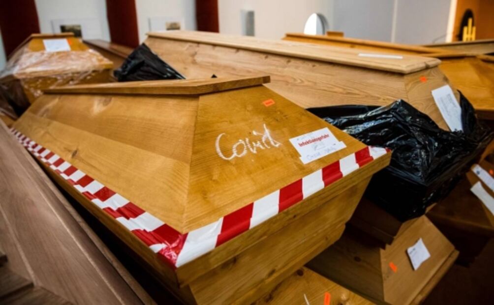 Frenética actividad en crematorios en Alemania: incineran a 60 cadáveres al día por el Covid