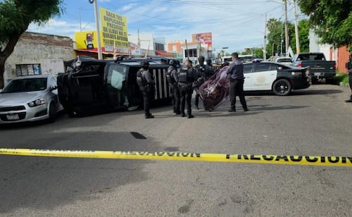 Persecución tras robo de una camioneta, desata balacera en calles de Culiacán; hay dos detenidos