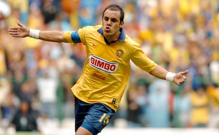 Cuauhtémoc Blanco regresa a las canchas