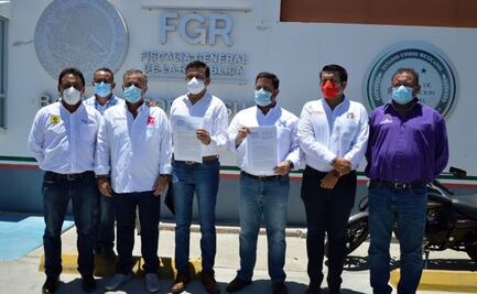 Denuncian a 2 candidatos de Morena en Baja California Sur por entrega de tarjetas