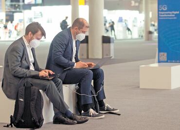 Distribución de celulares, bajo la lupa de regulador