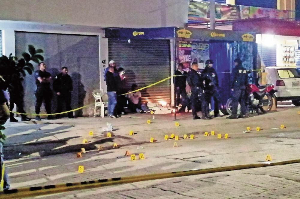 Segundo ataque. Presuntos delincuentes detonaron armas de fuego en la colonia La Presa Tejocote, que provocó la muerte de dos hombres (LUIS CARBALLO. CUARTOSCURO)