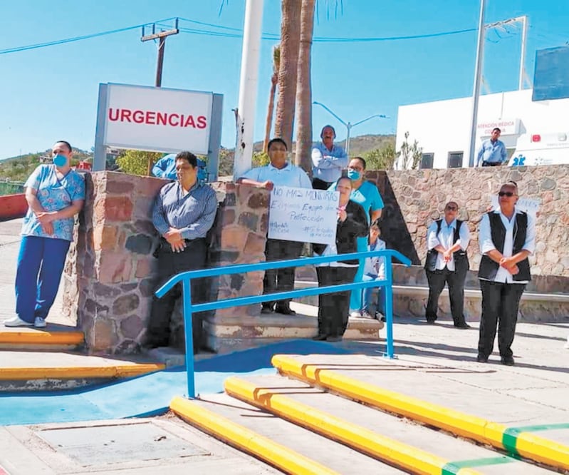 Personal del Hospital General Adán G. Velarde lleva cuatro días trabajando bajo protesta tras confirmarse el primer contagio en Santa Rosalía. CORTESÍA RADIO KASHANA