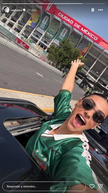 Renata Notni, una de las famosas que acudió al Estadio Ciudad de México.
Foto: Instagram, vía @rennotni