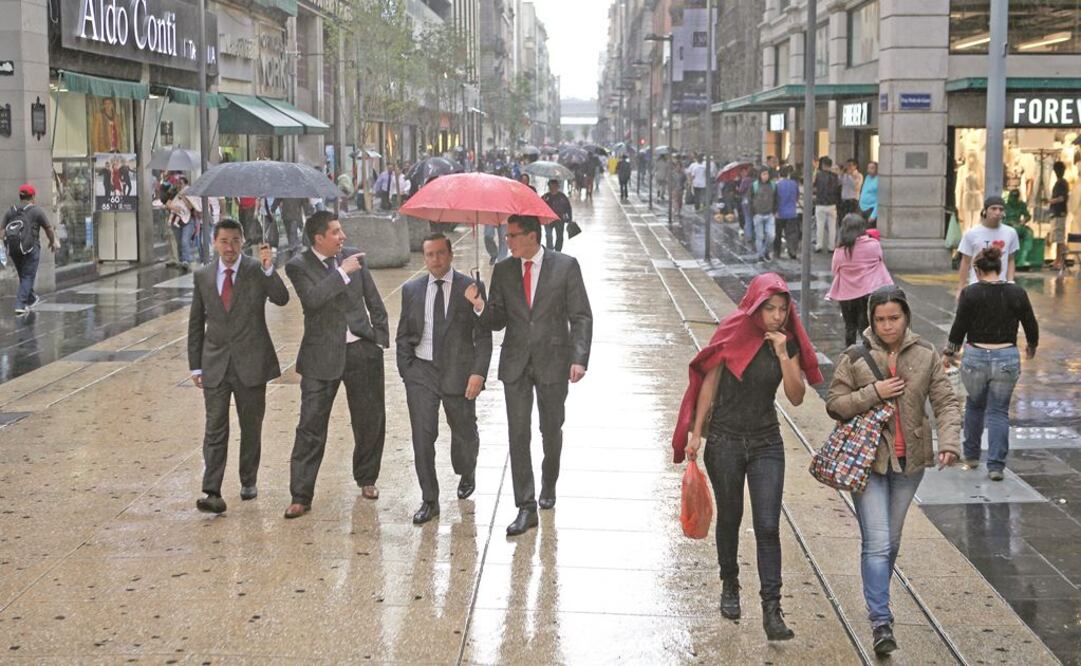 Desde ayer, caen lluvias fuertes en todo el Valle de México. Foto: Archivo EL UNIVERSAL