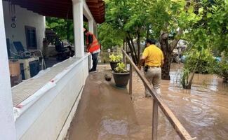 Gobierno de Sinaloa atiende daños ocasionados por las lluvias; reparará carreteras afectadas