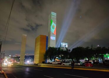 Hacen homenaje a personal médico en las Torres de Satélite