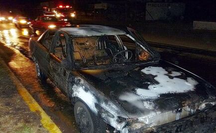 Arde auto por juegos pirotécnicos en la Doctores