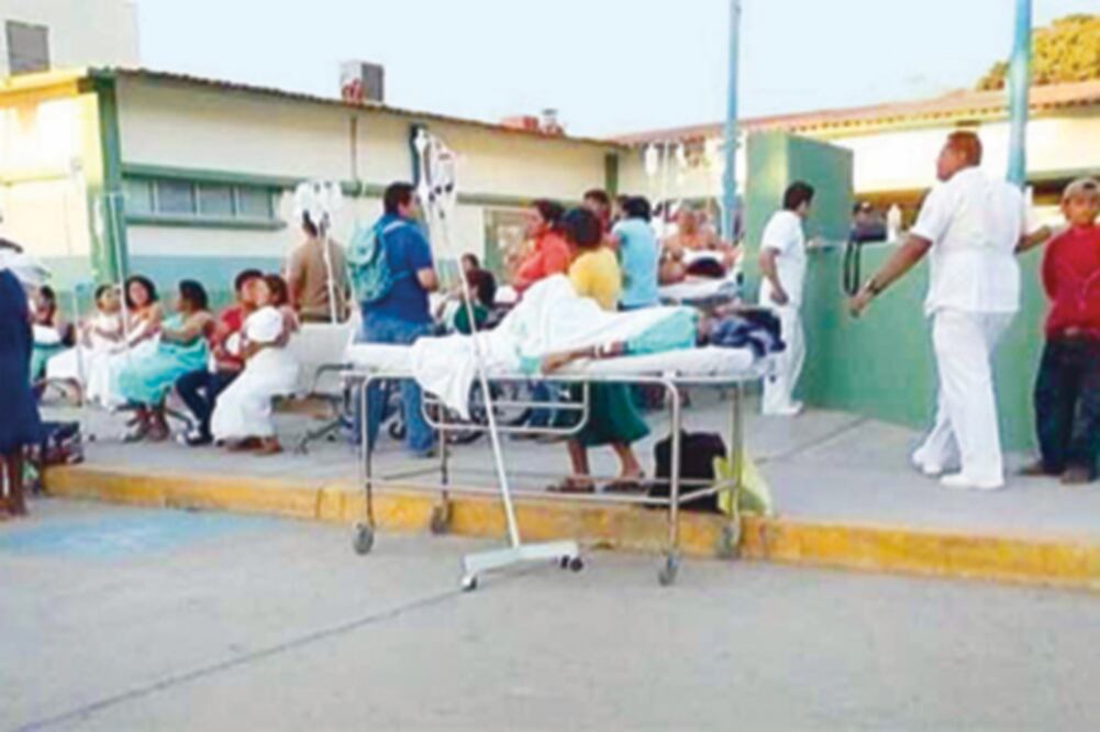 Algunos hospitales en Pinotepa Nacional desalojaron a los pacientes debido a los daños que se presentaron en los inmuebles (QUADRATIN)