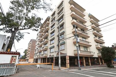 Entrega Mancera certificados de reconstrucción a 5 edificios  