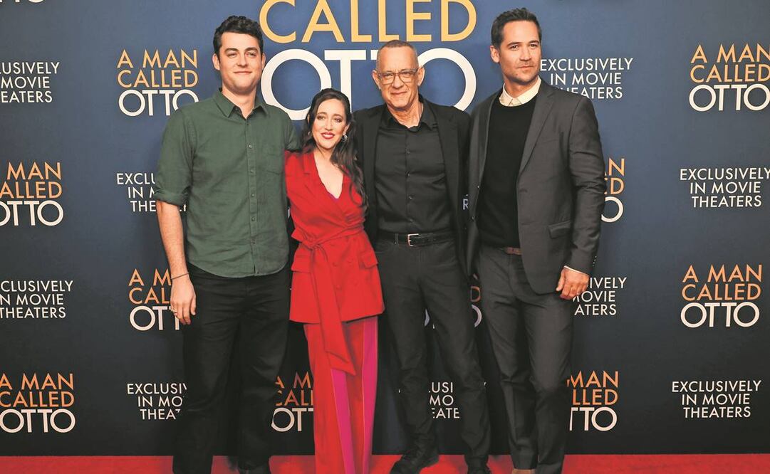 Tom Hanks acompañado de su hijo Truman, Mariana y Manuel García-Rulfo.Foto: Sony Pictures