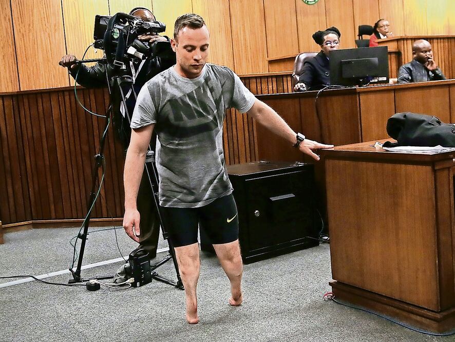 AP. Oscar Pistorius durante un juicio en la Corte de Pretoria