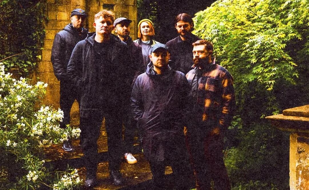 La banda británica aseguró que intentó dialogar con la empresa, pero ante su silencio optaron por romper la relación laboral. Foto: Instagram.