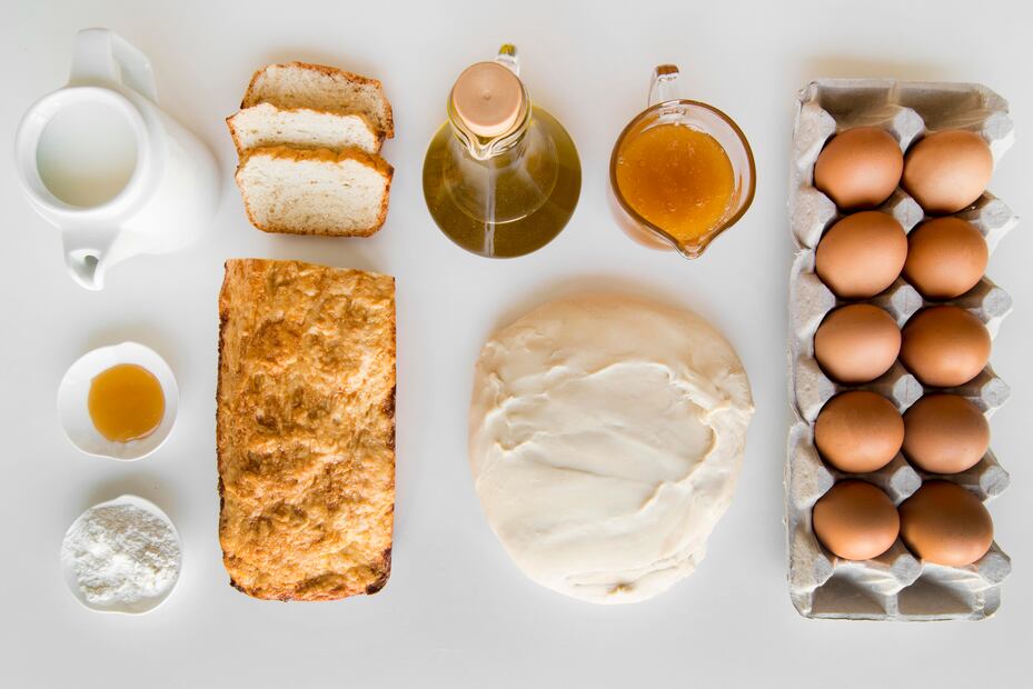 Los garbanzos, nueces, el tofu y el salmón son ricos en proteínas. Foto: Freepik