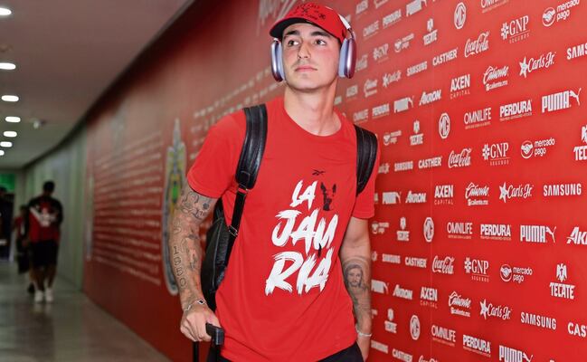 Hijo del 'Loco' Abreu "siente raro" de ser dirigido por su papá en los Xolos de Tijuana