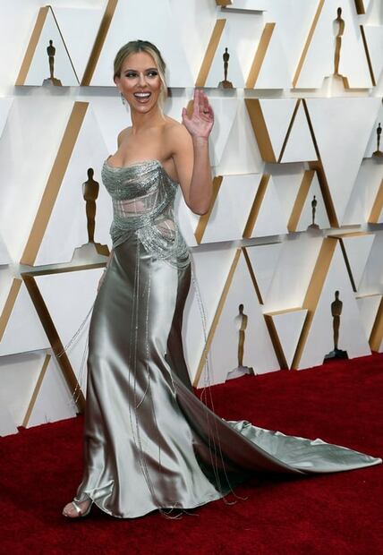 Beauty looks y accesorios que robaron miradas en los Oscar 2020