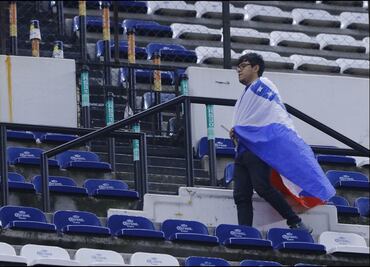 La afición castiga a Cruz Azul en el partido de Copa MX