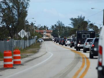 Detienen a conductor de la comitiva de Trump por portar un arma