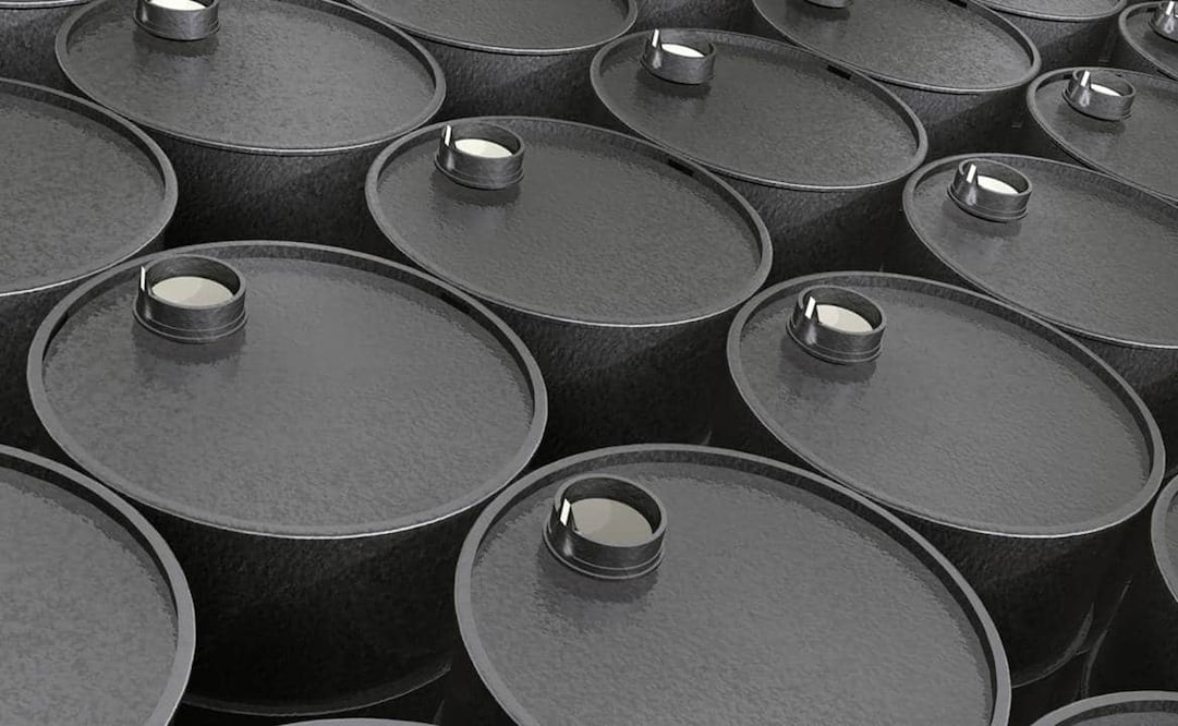 La autorización del Departamento del Tesoro permite cerrar operaciones con petróleo ya transportado. Foto: @juniormelorn_.