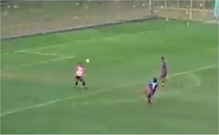 VIDEO: Jugador es despedido por marcar autogol a propósito en amaño de partido