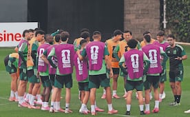 Javier Aguirre nos hizo entender que estamos en la cancha peleando por un hermano: Israel Reyes
