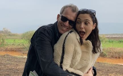 Gal Gadot presenta a su tercera hija con tierna foto familiar 