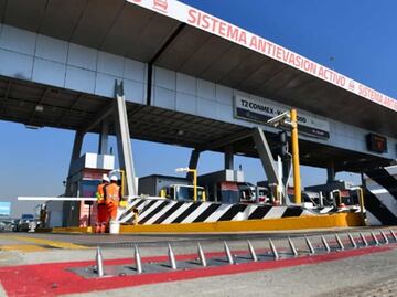 Grupo protestó contra sistema ponchallantas y lo boicoteó por una hora