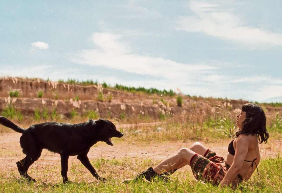 La mexicana Fernanda Echevarría es parte del elenco del filme que se rodó en su totalidad en la provincia de Mendoza, al oeste del país argentino. Foto: Caponeto Distribución