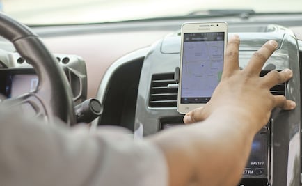 Texas aprueba ley que prohíbe textear al conducir 