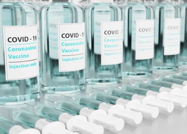 Adobe exige a empleados se vacunarse contra Covid antes de diciembre