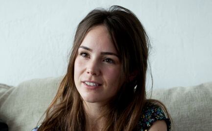 Camila Sodi se relaja en bikini