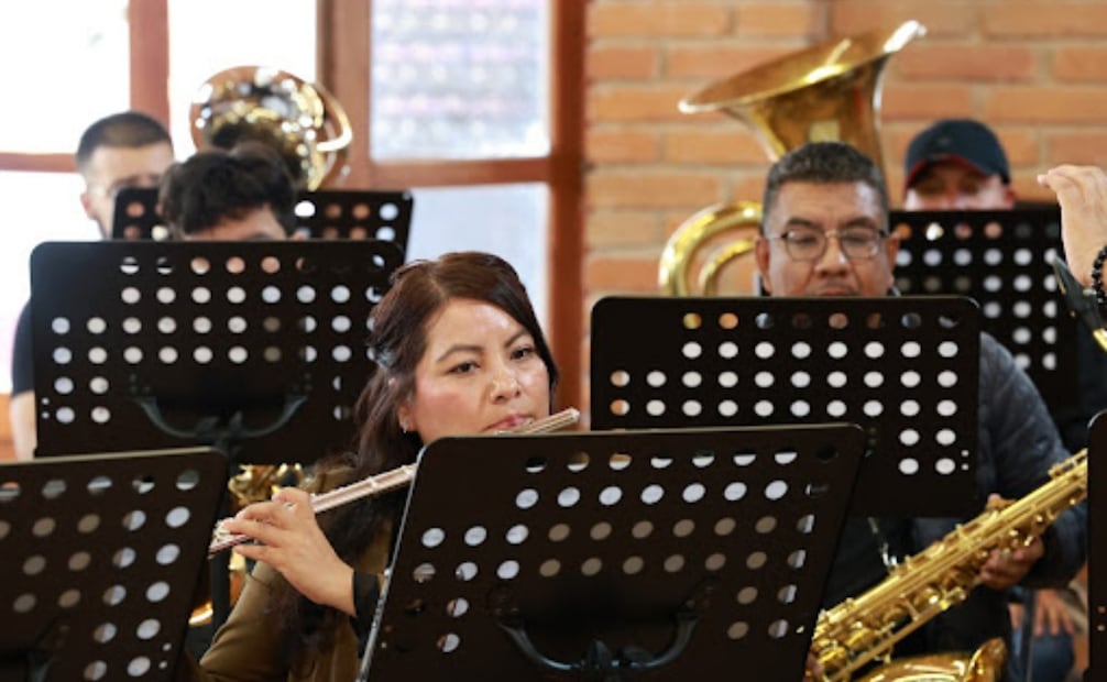 La flautista indígena Yaneth Cruz, originaria de la comunidad de San Ildefonso, en Tepeji del Río, se presentará en el Palacio de Bellas Artes. Foto: Especial