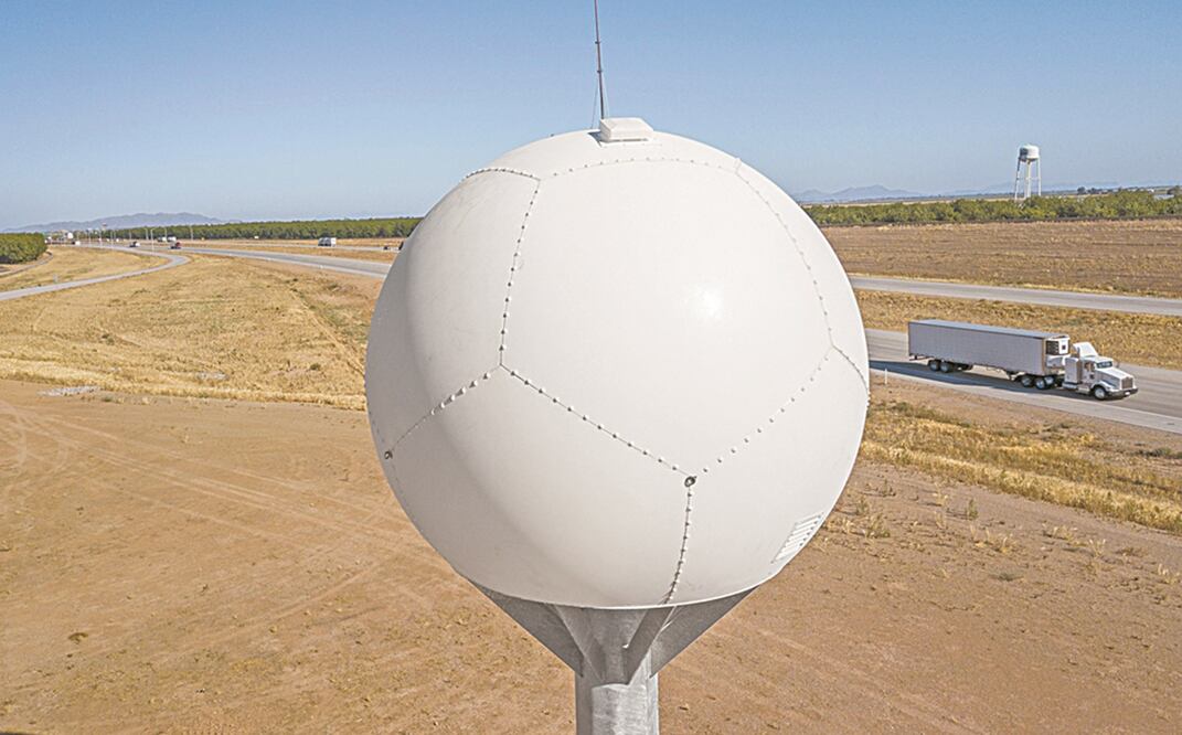 Un radar meteorológico en Arizona, equipo que monitorea constantemente el clima. Foto: ARCHIVO EL UNIVERSAL