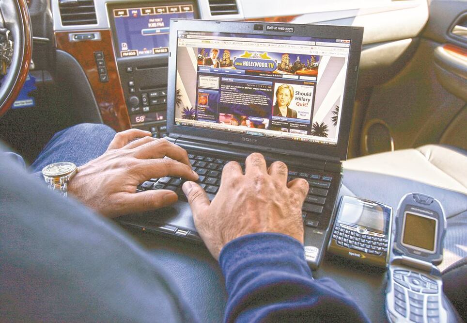 Uno de los fraudes conocido como catfishing se basa en el engaño realizado por un individuo que crea un perfil falso en redes para conocer a terceros, y que normalmente va dirigido a víctimas específicas; puede tener distintos fines. ARCHIVO AP