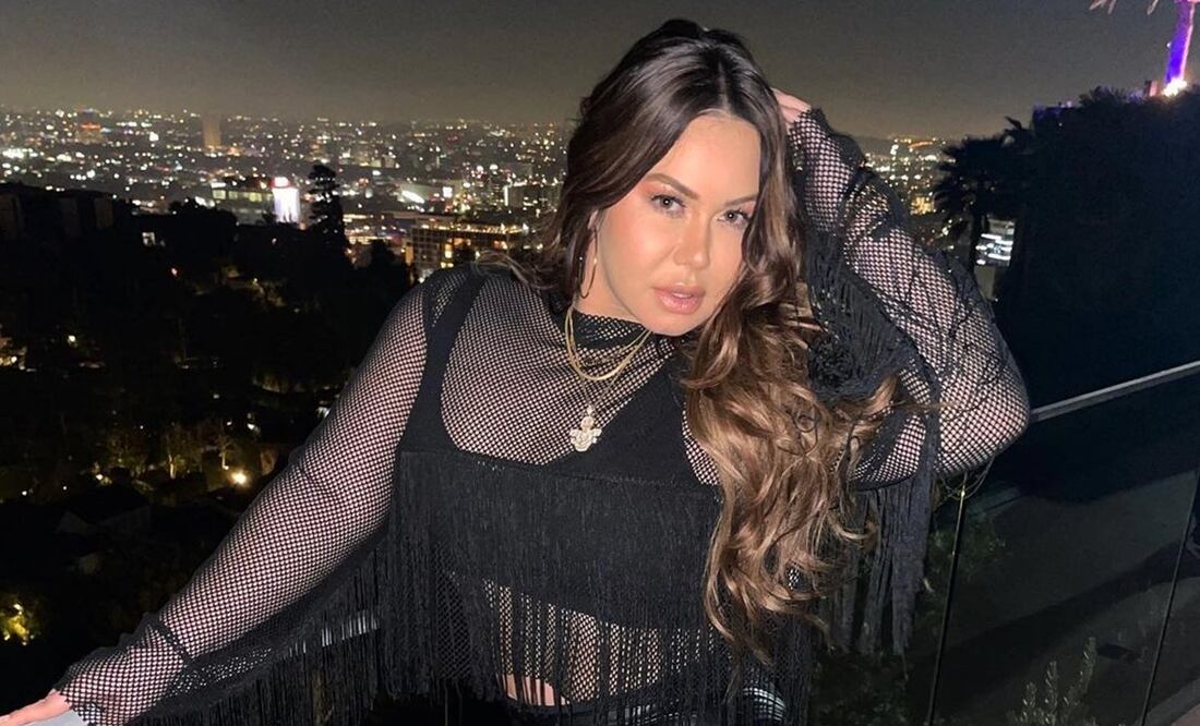 Chiquis Rivera aprovechó el lanzamiento de sus nuevos productos para lucir sus curvas / Foto: Instagram @chiquis