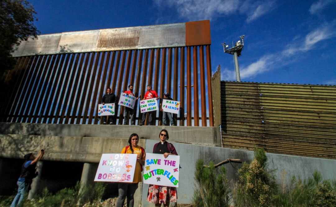 Una protesta del pasado 12 de diciembre de activistas para concientizar a las personas sobre la construcción del muro. FOTO: ARCHIVO | EL UNIVERSAL