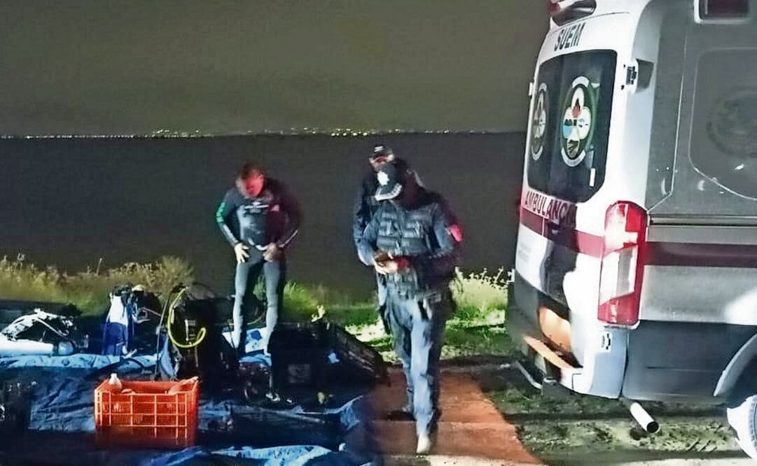 Buzos de Cuautitlán localizaron el cuerpo del menor antes de las 23:00 horas del domingo. Foto: Especial