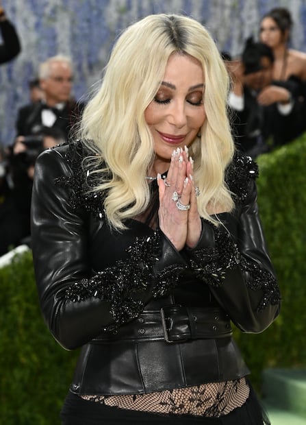 Cher a sus 79 años en la MET gala 2026.
Foto: Evan Agostini/Invision/AP
