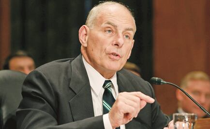 John Kelly llamó "idiota" a Trump, según NBC 